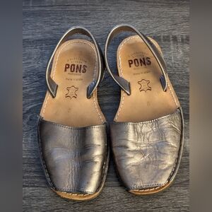 PONS Sandals